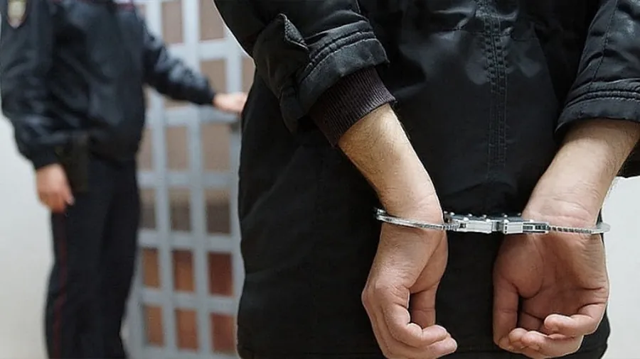 Московские оперативники задержали иностранного гражданина, обвиняемого в противоправных деяниях, совершенных более 13 лет назад