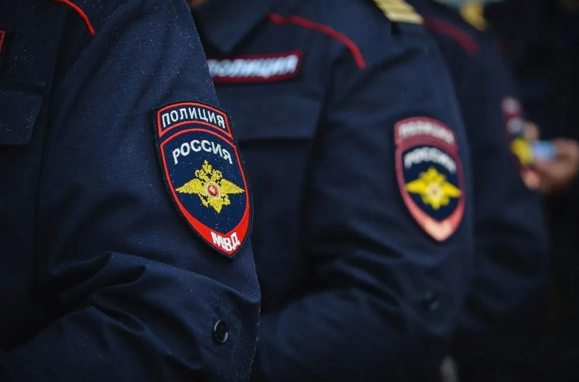 Оперативники района Ивановское задержали подозреваемого в уличном грабеже