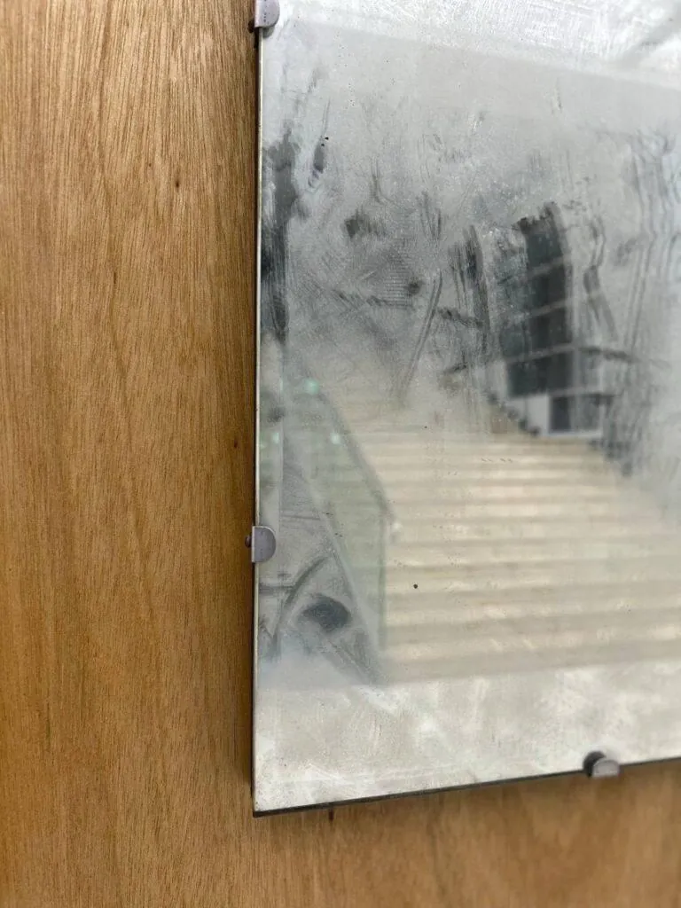 Не заметил