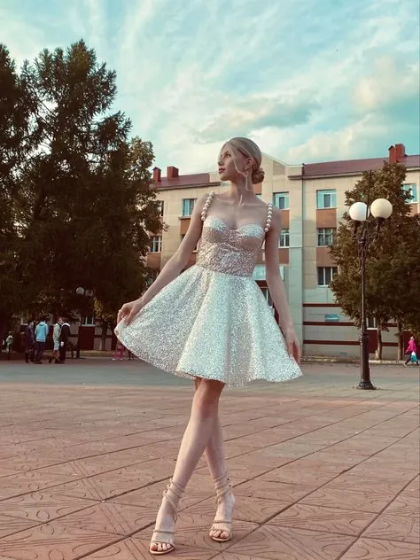 «Забронируйте платье!»
