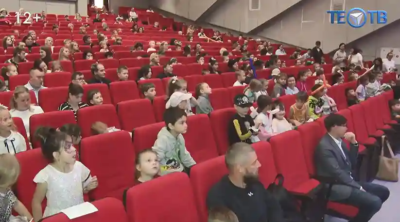 Первоклашки, в добрый путь!